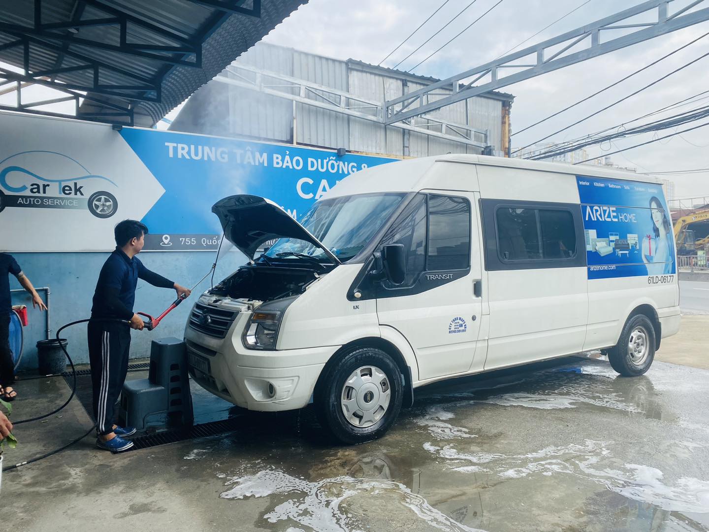 Vệ sinh xe ô tô tại Thủ Đức